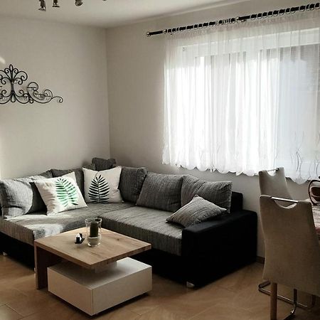 Ferienwohnung Regina Stuppach Eksteriør billede